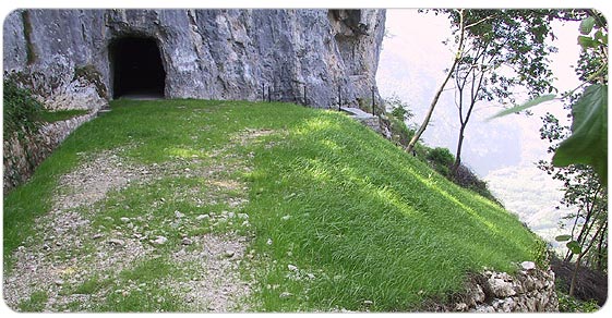l'immagine rappresenta una veduta dell'ingresso del fortino coldarco