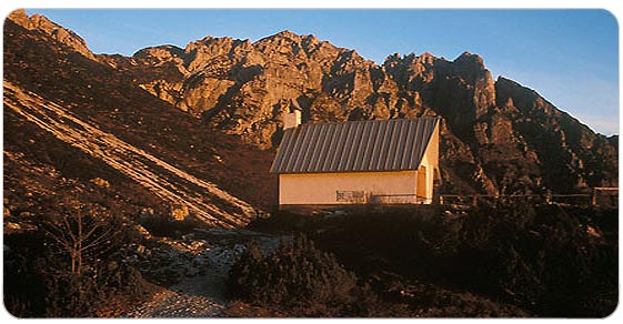 l'immagine rappresenta una veduta panoramica del Colle della Gazza al tramonto