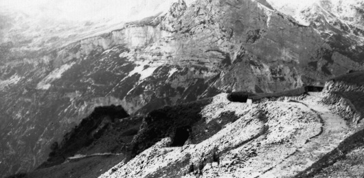 Difese ovest dello Spiz Zuel (foto Archivio A. Alpago Novello)